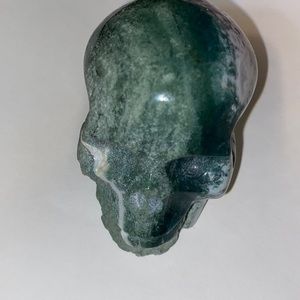 Moss Agate skull carving